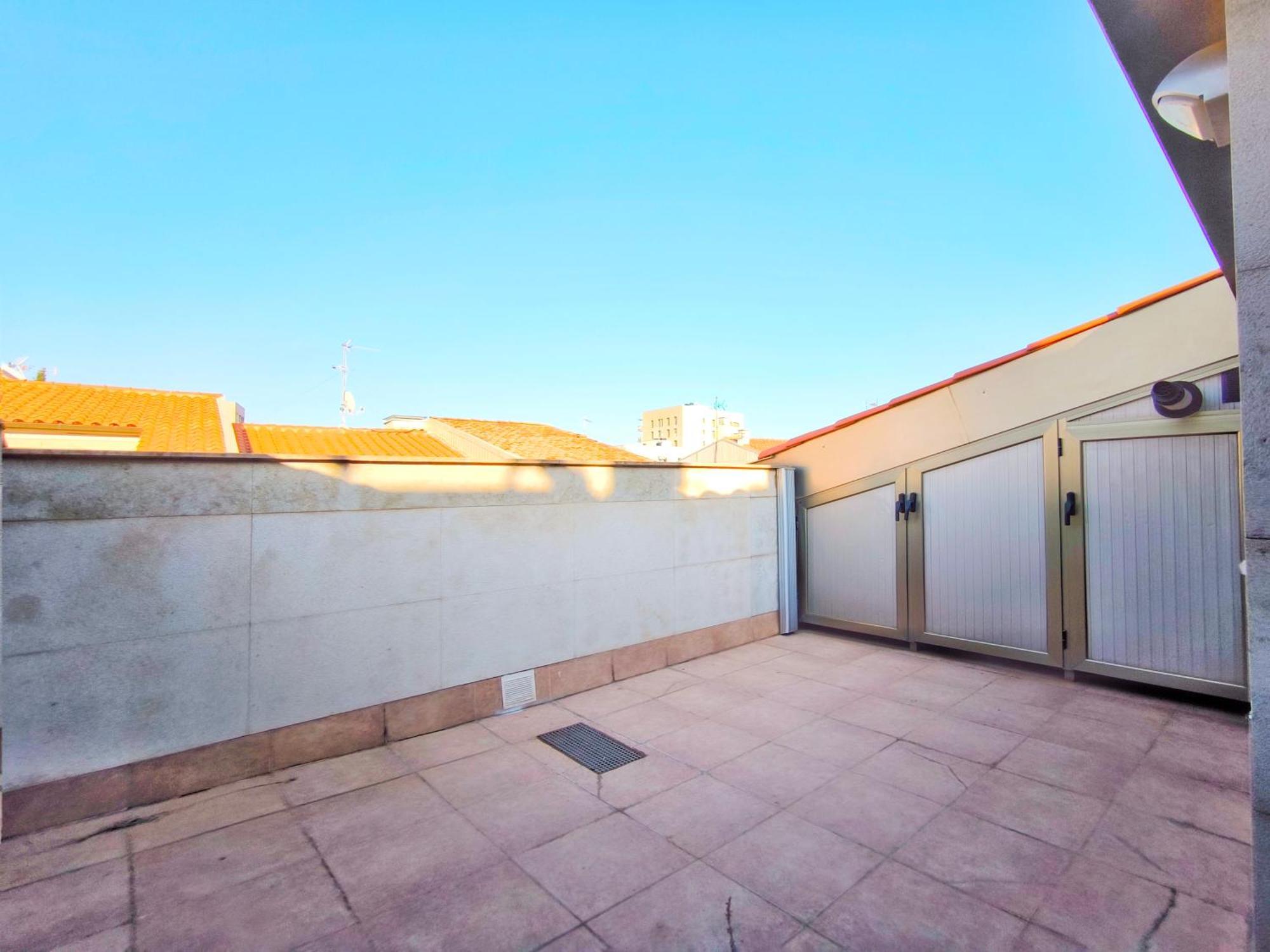 Moderno Apartamento Duplex En Terrassa Centro Eksteriør billede