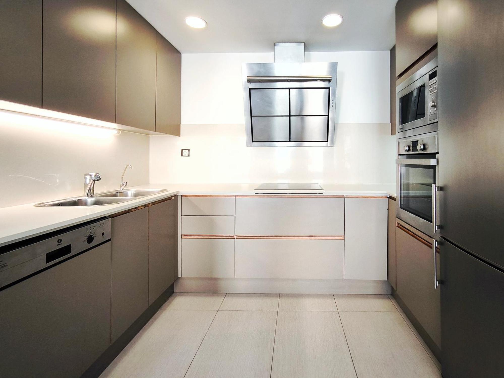 Moderno Apartamento Duplex En Terrassa Centro Eksteriør billede